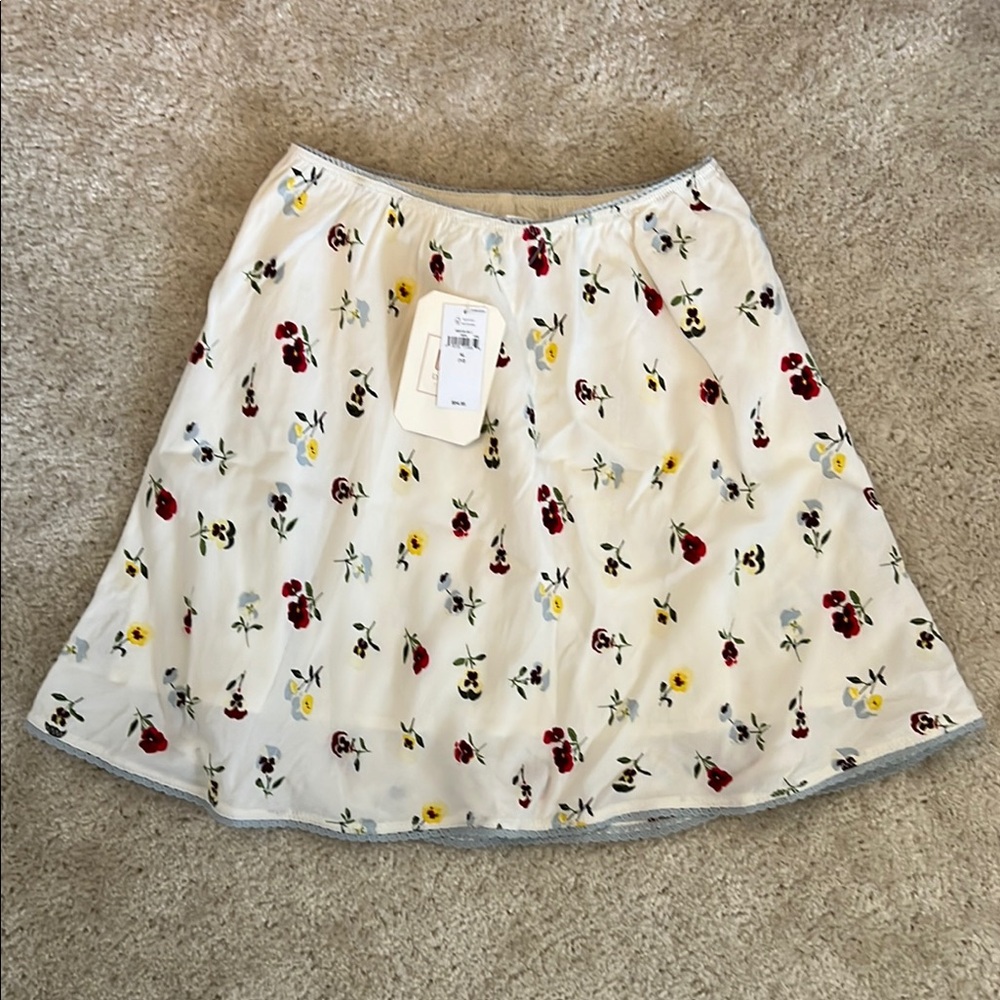Down Floral Print Skirt